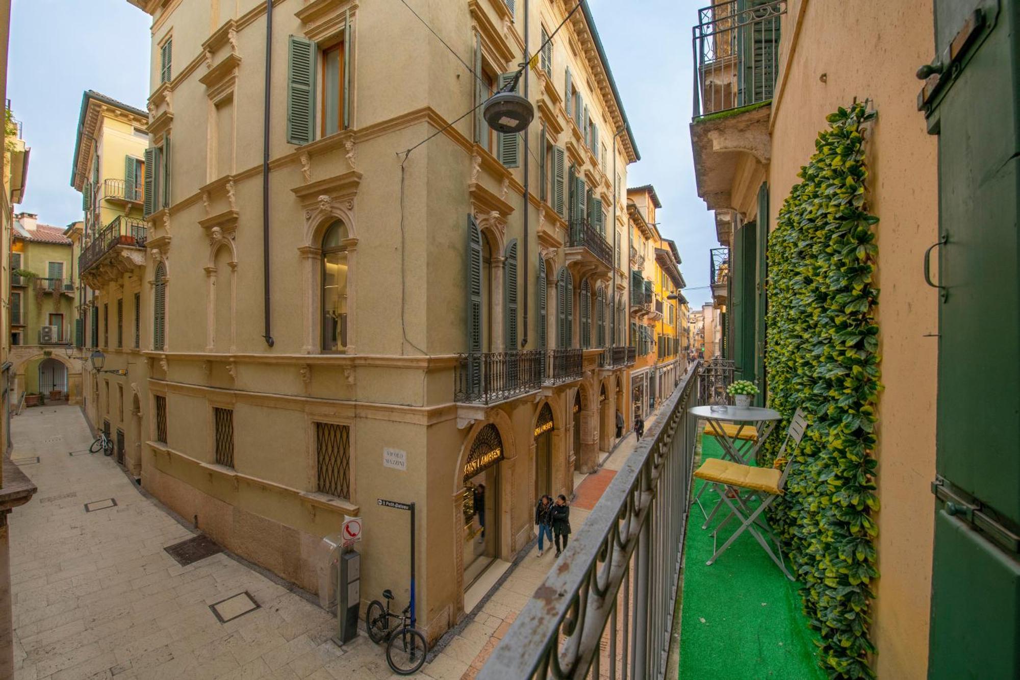 Palace Home Mazzini Verona Exterior foto